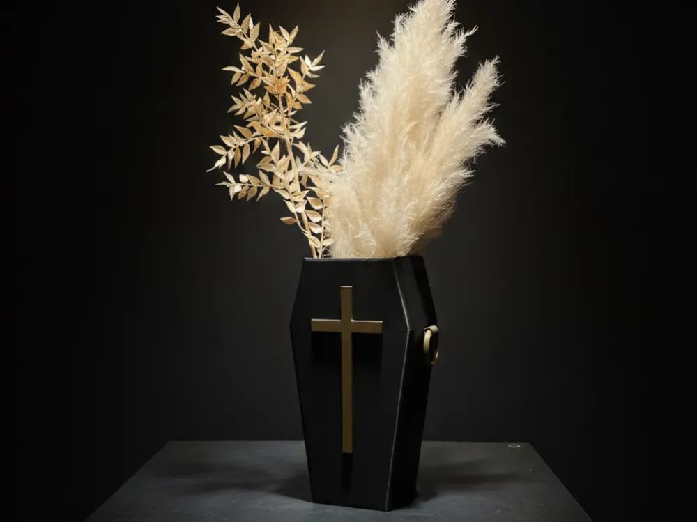 Vase Coffin